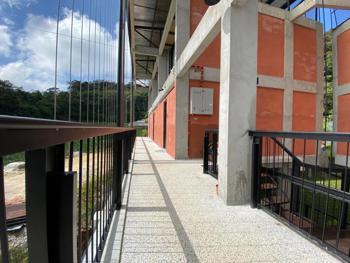 Ten Mentigi Tanah Rata Εξωτερικό φωτογραφία